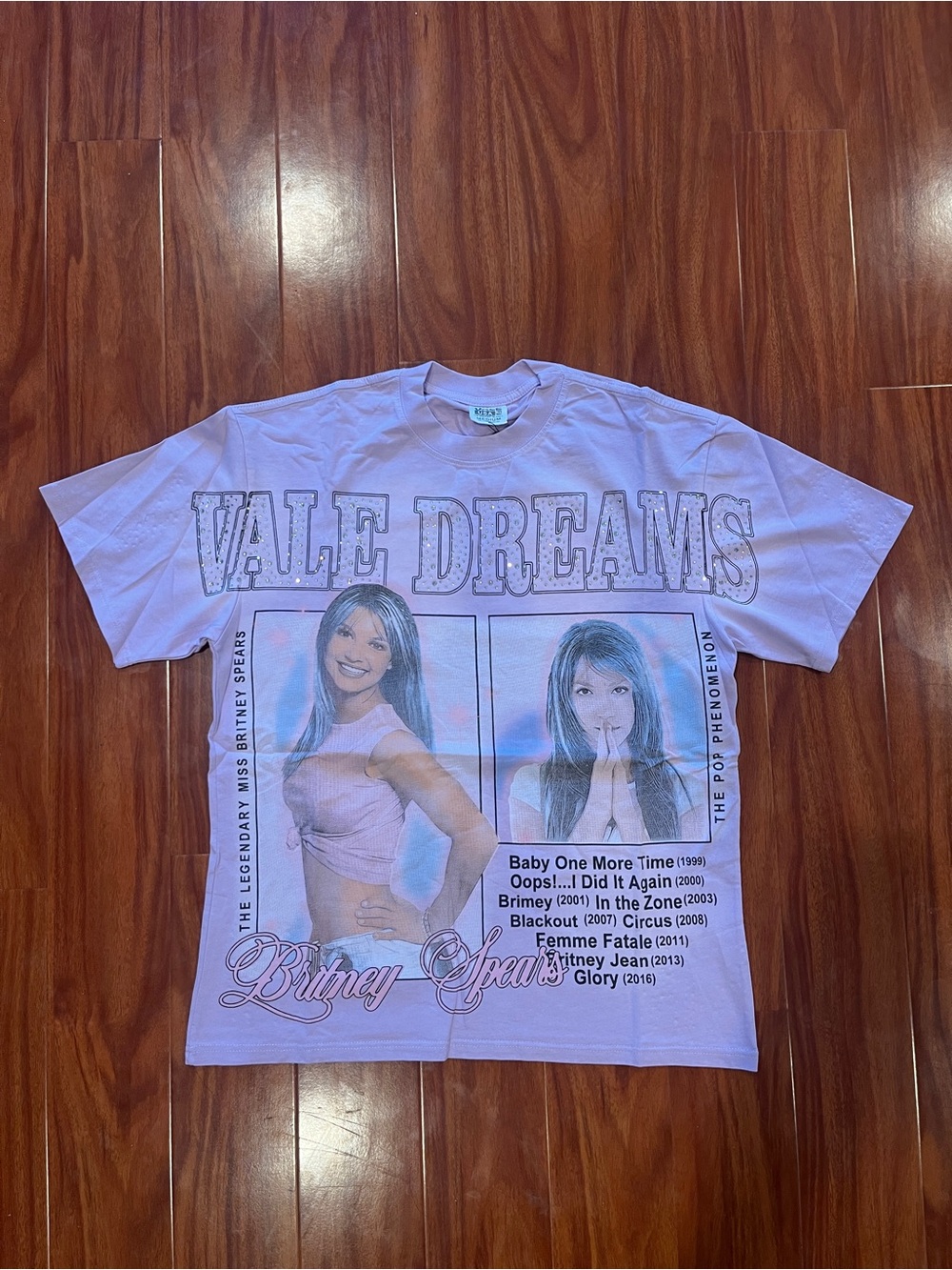 Vale Lives Britney Spears Vale Dreams Vintage Graphic Tee Light Purple - Size Me